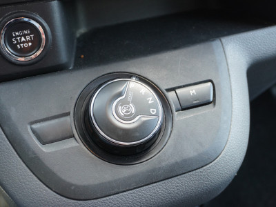 Peugeot Expert 2.0 BlueHDI 180PK Dubbel Cabine Automaat EURO 6 - Airco - Navi - Cruise - €17.900,- Excl. 10