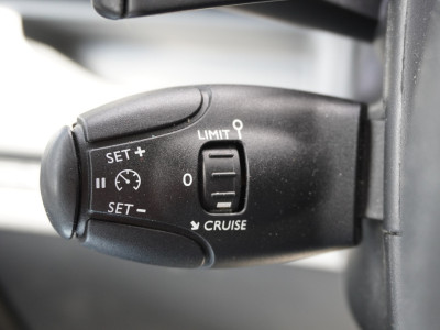 Peugeot Expert 2.0 BlueHDI 180PK Dubbel Cabine Automaat EURO 6 - Airco - Navi - Cruise - €17.900,- Excl. 18