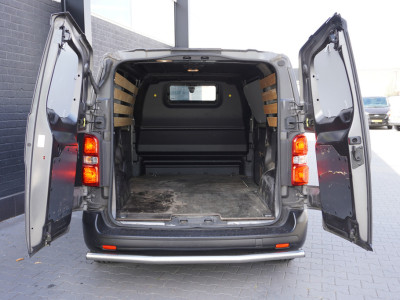 Peugeot Expert 2.0 BlueHDI L2 145PK AUTOMAAT EURO 6 - Airco - PDC - Camera - €14.900,- Excl. foto 8