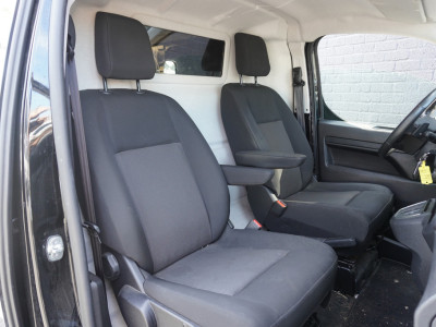 Peugeot Expert 2.0 BlueHDi 145PK L2 Automaat EURO 6 -  Airco - Cruise - Camera - € 20.950,- Excl. foto 5