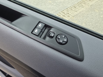 Peugeot Expert 226S 1.6 BlueHDI 95 L2 H1 - Euro 6 - 95 Pk - Airco - Cruise Control 18
