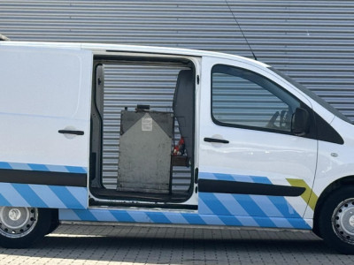 Peugeot Expert 229 2.0 HDI L2H1 Profit+ 165pk automaat MARGE foto 4