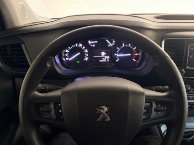 Peugeot Expert L2H1 1.5 BlueHDI 120pk Standard Premium, Airco, CruiseControl, Trekhaak, Keyless, Metallic Lak, RIJKLAARPRIJS! foto 17