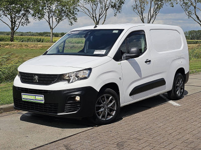 Peugeot PARTNER 1.5 foto 2