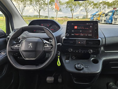 Peugeot PARTNER 1.5 foto 8