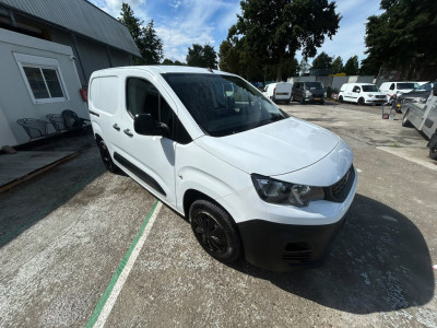 Peugeot PARTNER 1.5 BlueHDI Asphalt 3 personen foto 8