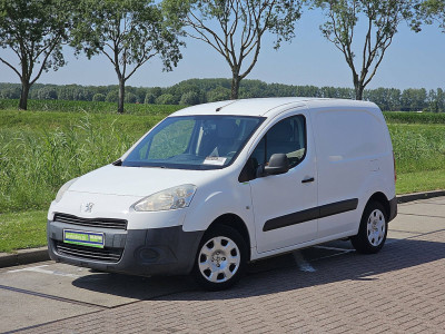 Peugeot PARTNER 1.6 HDI Airco APK: 20-4-2027 foto 2