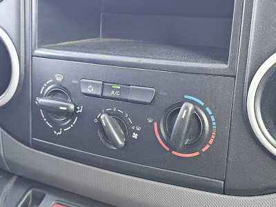 Peugeot PARTNER 1.6 automaat, airco, navi, pdc, zijdeur foto 11
