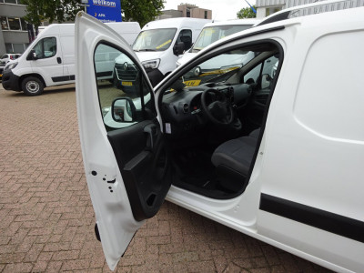 Peugeot PARTNER 120 1.6 VTi L1 XR Benzine AIRCO 3 ZITPLAATSEN MARGEAUTO foto 11