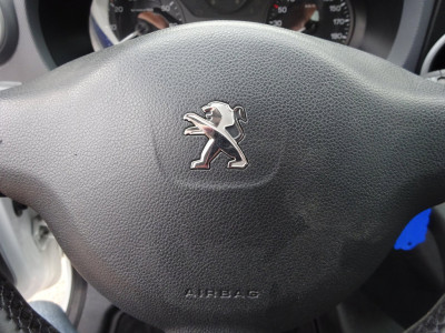 Peugeot PARTNER 120 1.6 VTi L1 XR Benzine AIRCO 3 ZITPLAATSEN MARGEAUTO foto 14