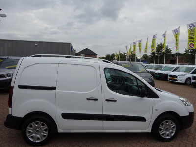 Peugeot PARTNER 120 1.6 VTi L1 XR Benzine AIRCO 3 ZITPLAATSEN MARGEAUTO foto 5