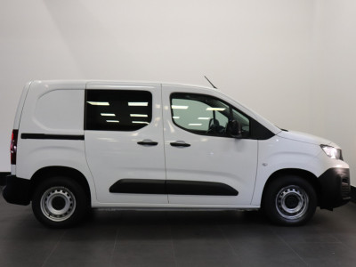 Peugeot Partner 1.2 110PK Benzine - Airco - Navi - Cruise - € 10.900,- Excl. 10