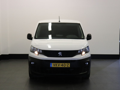 Peugeot Partner 1.2 110PK Benzine - Airco - Navi - Cruise - € 10.900,- Excl. 7