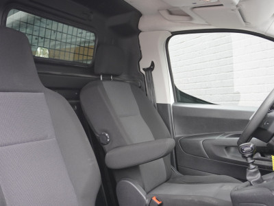 Peugeot Partner 1.2 PT Benzine! EURO 6 - Airco - Navi - Cruise - €12.900,- Excl. 5