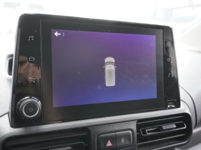 Peugeot Partner 1.2 PureTech 110Pk Benzine - Airco - Navi - Cruise - € 12.499,- Excl. 14