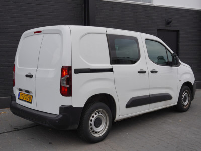 Peugeot Partner 1.2 PureTech 110Pk Benzine - Airco - Navi - Cruise - € 12.499,- Excl. 2