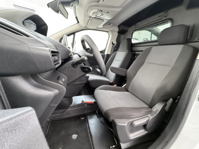 Peugeot Partner 1.2 PureTech BENZINE Premium Airco, Cruise Control, EX Lease foto 15
