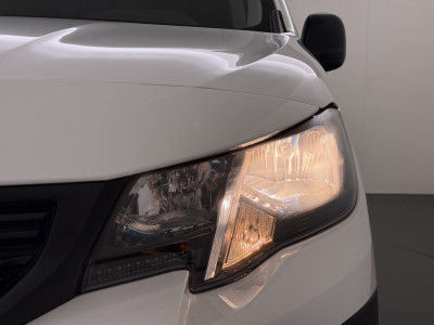 Peugeot Partner 1.2 PureTech Benzine Premium Airco, Cruise Control, EX Lease foto 13