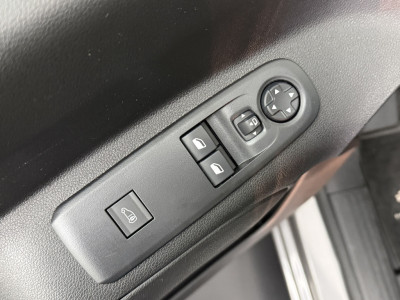 Peugeot Partner 1.2 PureTech Benzine Premium | Marge | Navigatie | Camera | Multimedia | Airco | Cruise | Trekhaak foto 8