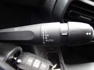 Peugeot Partner 1.2 PureTech Premium foto 19
