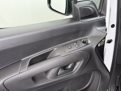 Peugeot Partner 1.2 PureTech Premium BENZINE, BPM vrij, Airco, Navigatie, Cruise Control, EX Lease foto 13