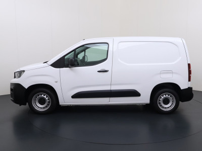 Peugeot Partner 1.2 PureTech Premium BENZINE, BPM vrij, Airco, Navigatie, Cruise Control, EX Lease foto 2