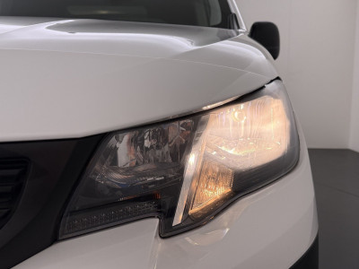 Peugeot Partner 1.2 PureTech Premium BENZINE Navi, Cruise C. Ex LEASE 13