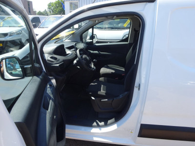 Peugeot Partner 1.2 PureTech Pro BENZINE AIRCO NAVI CRUISE CONTROL PDC SCHUIFDEUR 12