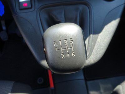 Peugeot Partner 1.2 PureTech Pro BENZINE  AIRCO NAVI CRUISE CONTROL PDC SCHUIFDEUR 17