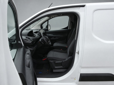 Peugeot Partner 1.2 PureTech Pro BENZINE  AIRCO NAVI CRUISE CONTROL PDC SCHUIFDEUR foto 17