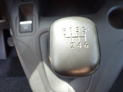 Peugeot Partner 1.2 PureTech Pro BENZINE AIRCO NAVI CRUISE CONTROL PDC SCHUIFDEUR 19