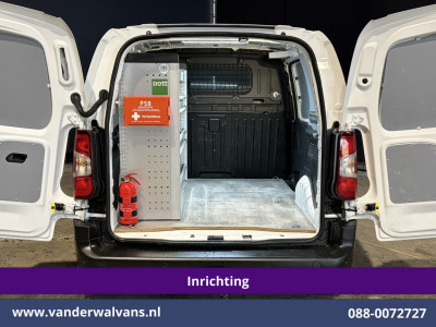 Peugeot Partner 1.5 BlueHDI 102pk L1H1 inrichting Euro6 Airco | Navigatie | Apple Carplay Trekhaak, Cruisecontrol, Android Auto, Parkeersensoren foto 2