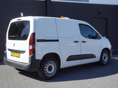 Peugeot Partner 1.5 BlueHDI 130PK Automaat EURO 6 - Airco - Cruise - Carplay - €9.950,- Excl. foto 2