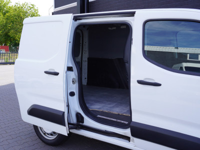 Peugeot Partner 1.5 BlueHDI 130PK Automaat EURO 6 - Airco - Cruise - PDC - €11.900,- Excl. 9