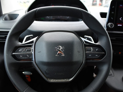 Peugeot Partner 1.5 BlueHDI L2 PB Edition Camera, Cruise, Carplay, Trekhaak, Sensoren, 130pk, Automaat, Multimedia, Uniek! foto 14