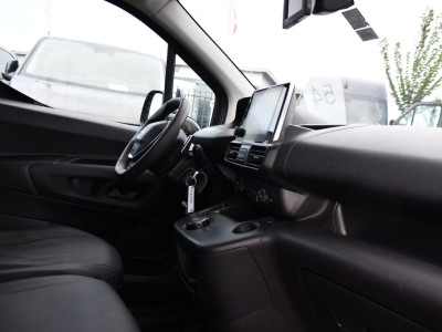Peugeot Partner 1.5 BlueHDI L2 PB Edition Camera, Cruise, Carplay, Trekhaak, Sensoren, 130pk, Automaat, Multimedia, Uniek! foto 18
