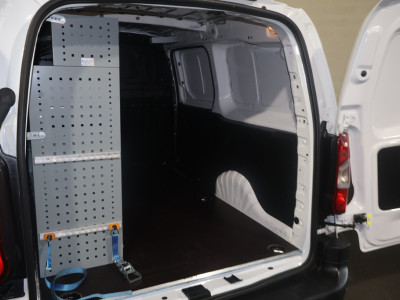 Peugeot Partner 1.5 BlueHDI Premium Long 130PK Automaat Navigatie foto 13