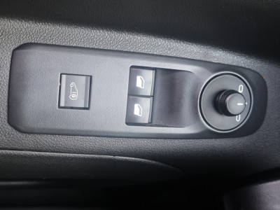 Peugeot Partner 1.5 BlueHDI Premium Long 130PK Automaat Navigatie foto 18