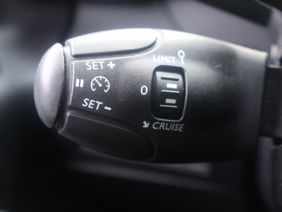 Peugeot Partner 1.5 BlueHDI Premium Long 130PK Automaat Navigatie foto 19