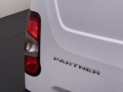 Peugeot Partner 1.5 BlueHDi 100 S&S L1, 3 Persoons! Airco, Navigatie, Ex lease foto 6