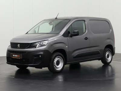 Peugeot Partner 1.5HDi | 3-Persoons | Navigatie | Multimedia | Airco | Cruise foto 7