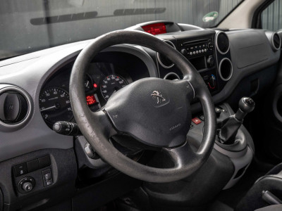Peugeot Partner 1.6 HDi | Cruise | Airco | Trekhaak | Imperiaal foto 11