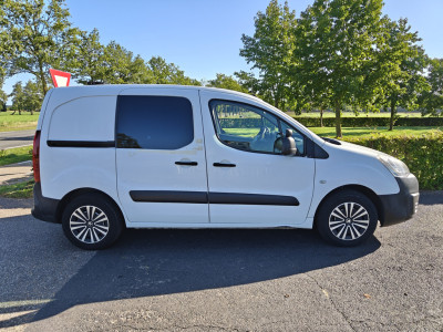 Peugeot Partner 120 1.6 BlueHDi 100 L1 Première AIRCO/NAVI BJ 2017 foto 14
