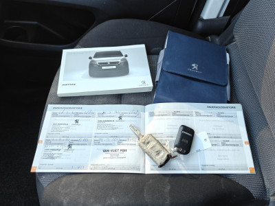 Peugeot Partner 120 1.6 BlueHDi 100 L1 Première AIRCO/NAVI BJ 2017 foto 7