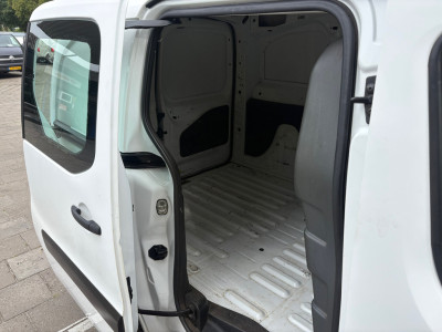 Peugeot Partner 120 1.6 BlueHDi|MARGE|EURO6|NAP|airco|cruise|trekhaak|achteruitrijcamera|radio|elektrisch pakket foto 10
