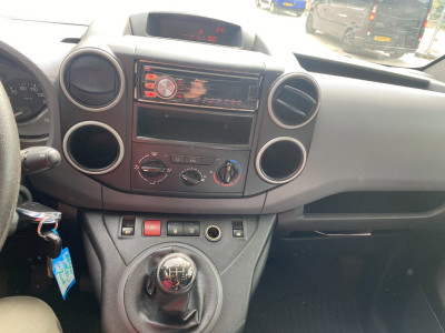 Peugeot Partner 120 1.6 HDi 90 L1 XR / Airco / 2015 / Euro5 / APK 26-6-2027 / Airbag / Elek Ramen / foto 8