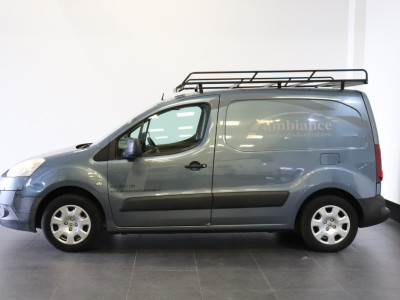 Peugeot Partner 120 1.6 e-HDI - Imperiaal - Trekhaak - Carkit - €1.990 ,- Ex. BTW foto 6