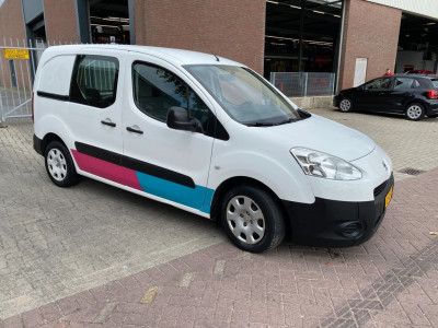 Peugeot Partner 120 1.6 e-HDI / Airco / 3Zits / 2014 / Euro5 / Airbag / Elek Ramen / Elek Spiegels / Stuurbekrachtiging / 4
