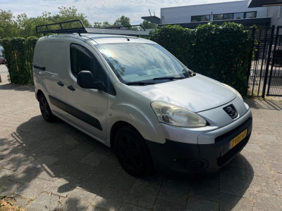 Peugeot Partner 122 1.6 HDI L1 XT Profit + airco cruise control imperiaal foto 2