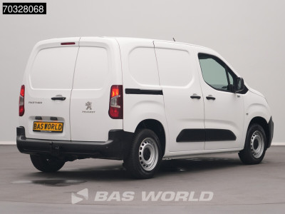 Peugeot Partner 110pk Benzine L1H1 Trekhaak Navi Airco Cruise Parkeersensoren Euro6 L1 Kompakt Airco Trekhaak Cruise control 2